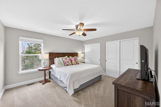 205 Wyndemere Lane, Lake St Louis, MO 63367