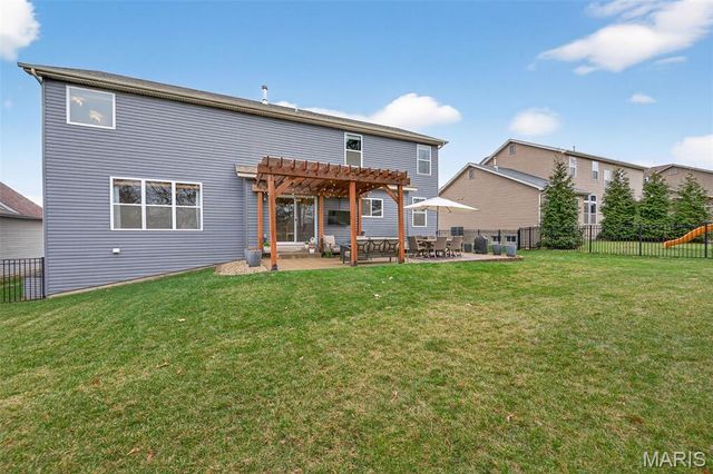 205 Wyndemere Lane, Lake St Louis, MO 63367