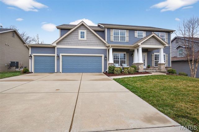 205 Wyndemere Lane, Lake St Louis, MO 63367