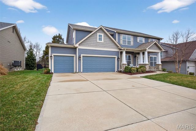 205 Wyndemere Lane, Lake St Louis, MO 63367