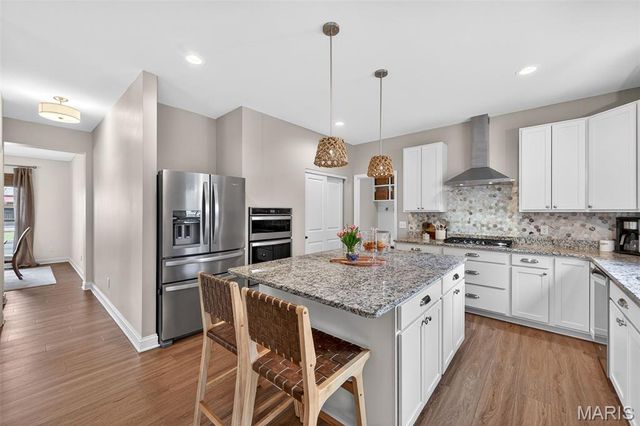 205 Wyndemere Lane, Lake St Louis, MO 63367