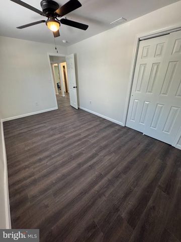 94 LONGWOOD DR, Bunker Hill, WV 25413