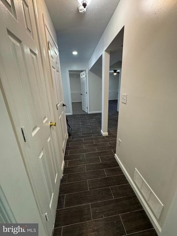 94 LONGWOOD DR, Bunker Hill, WV 25413