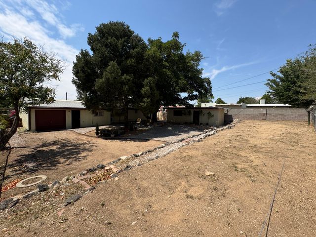 11420 Angelina Place NE, Albuquerque, NM 87123