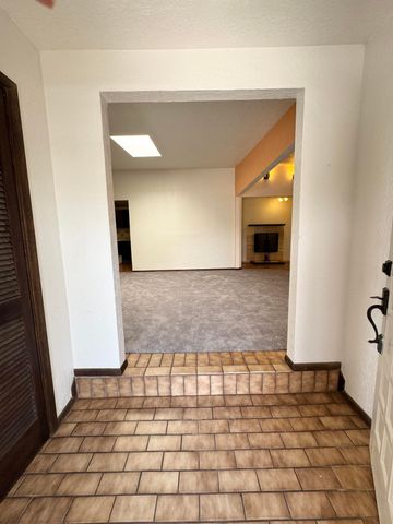 11420 Angelina Place NE, Albuquerque, NM 87123