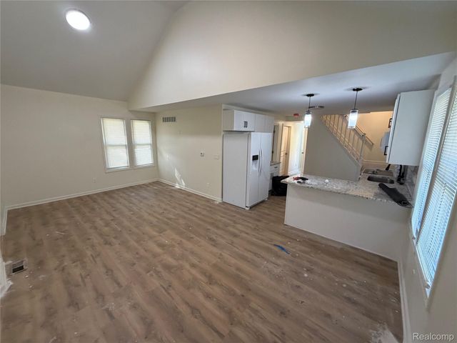 21023 Seminole Street, Southfield, MI 48033