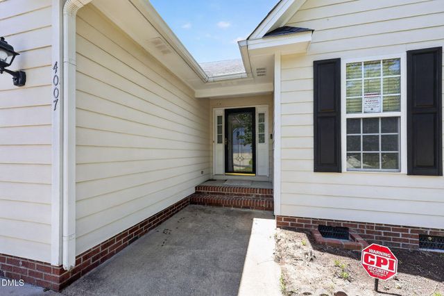 4007 Billingsford Circle, Fayetteville, NC 28311