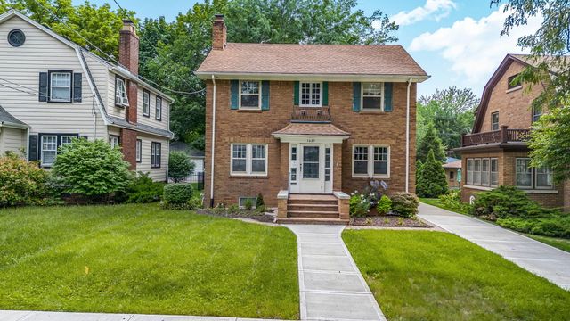1627 Jackson Street, Rockford, IL 61107