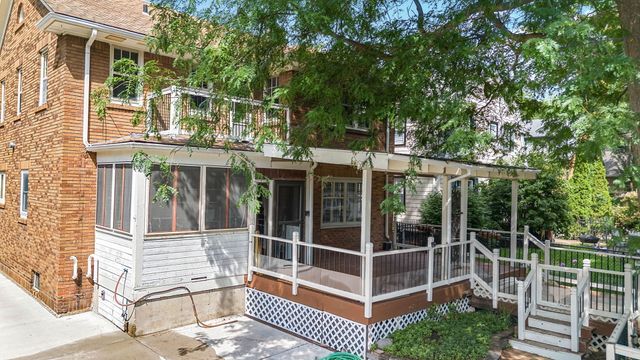1627 Jackson Street, Rockford, IL 61107