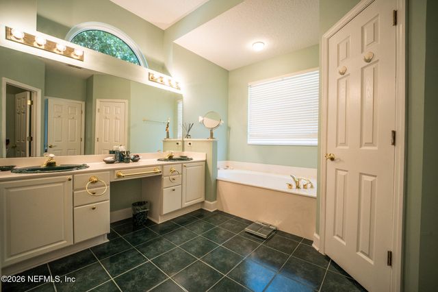 3833 BRAMPTON ISLAND Court N, Jacksonville, FL 32224