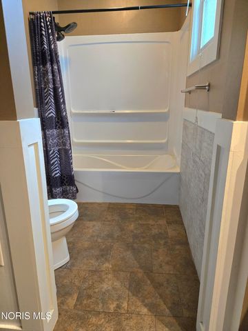 601 East Street, Liberty Center, OH 43532