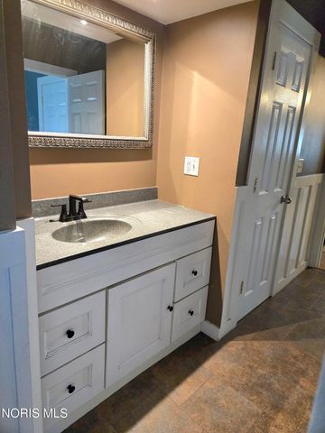 601 East Street, Liberty Center, OH 43532