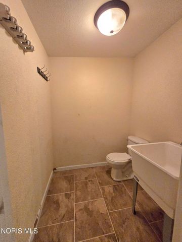 601 East Street, Liberty Center, OH 43532