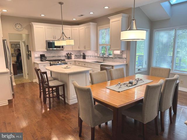 15 BAYBERRY CLOSE, Newark, DE 19711