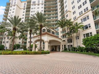 20000 E Country Club Drive 416, Aventura, FL 33180
