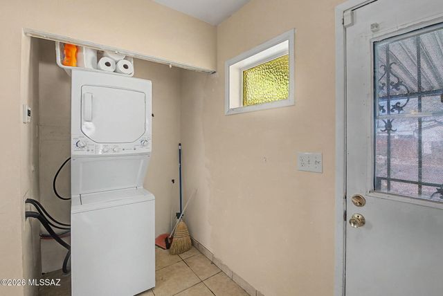 402 S Harvard Avenue, Tucson, AZ 85710