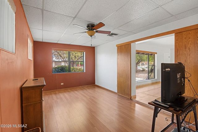 402 S Harvard Avenue, Tucson, AZ 85710