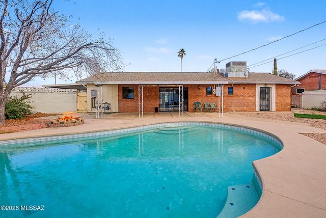 402 S Harvard Avenue, Tucson, AZ 85710