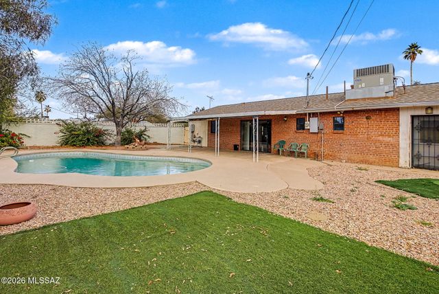 402 S Harvard Avenue, Tucson, AZ 85710