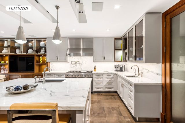 159 E 61ST Street, New York City, NY 10065