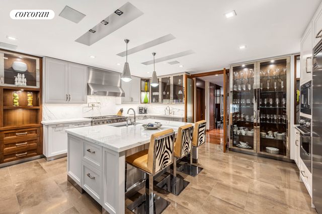 159 E 61ST Street, New York City, NY 10065