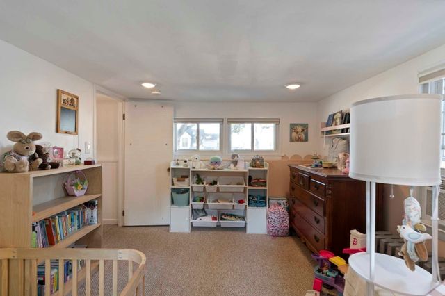 93 Mason St, Salem, MA 01970