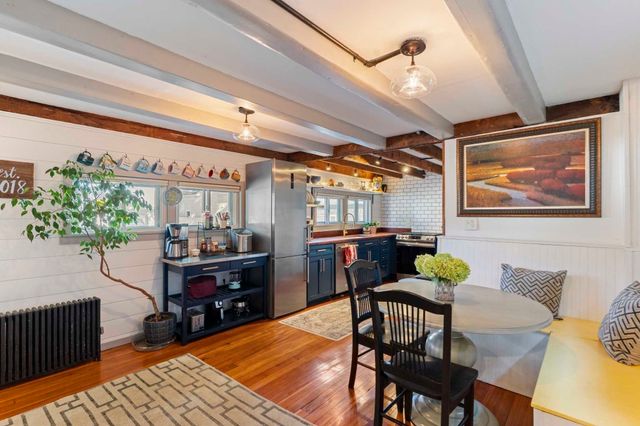 93 Mason St, Salem, MA 01970