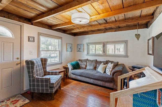 93 Mason St, Salem, MA 01970
