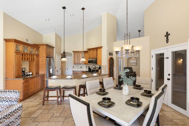 4613 W DESERT HOLLOW Drive, Phoenix, AZ 85083