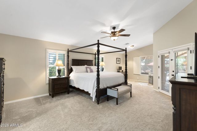 4613 W DESERT HOLLOW Drive, Phoenix, AZ 85083