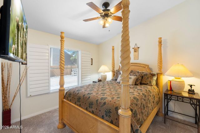 4613 W DESERT HOLLOW Drive, Phoenix, AZ 85083