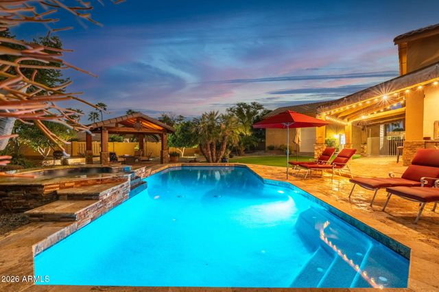 4613 W DESERT HOLLOW Drive, Phoenix, AZ 85083