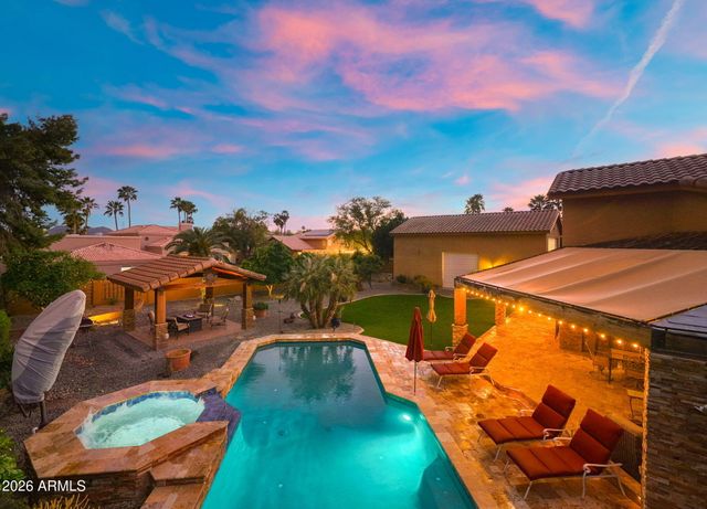 4613 W DESERT HOLLOW Drive, Phoenix, AZ 85083