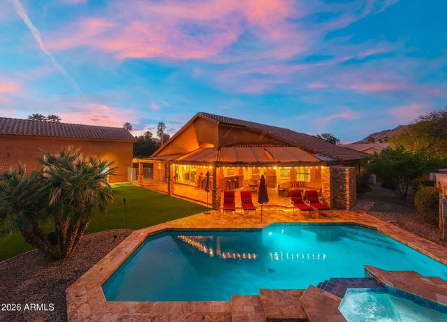 4613 W DESERT HOLLOW Drive, Phoenix, AZ 85083