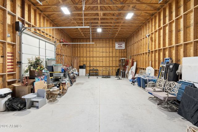 4613 W DESERT HOLLOW Drive, Phoenix, AZ 85083