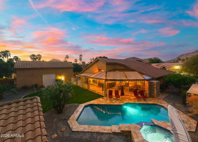 4613 W DESERT HOLLOW Drive, Phoenix, AZ 85083