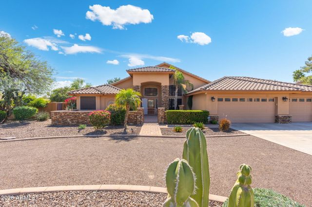 4613 W DESERT HOLLOW Drive, Phoenix, AZ 85083