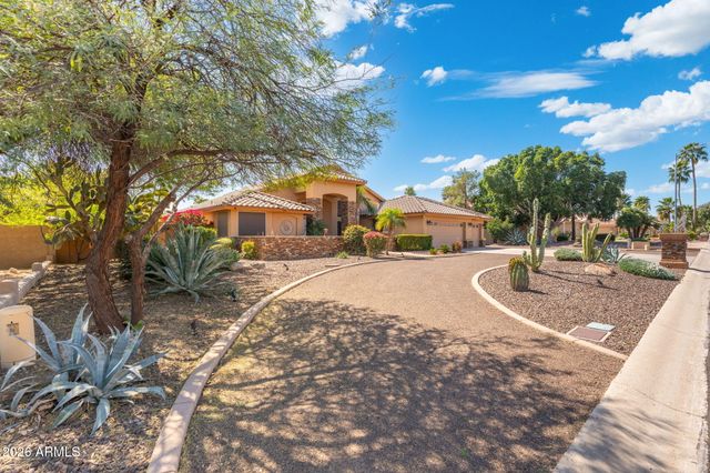 4613 W DESERT HOLLOW Drive, Phoenix, AZ 85083