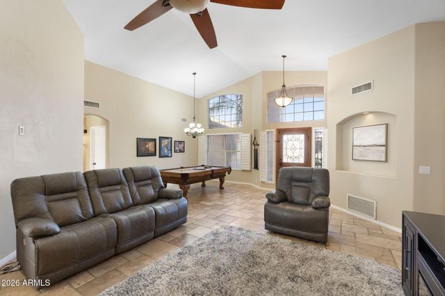 4613 W DESERT HOLLOW Drive, Phoenix, AZ 85083