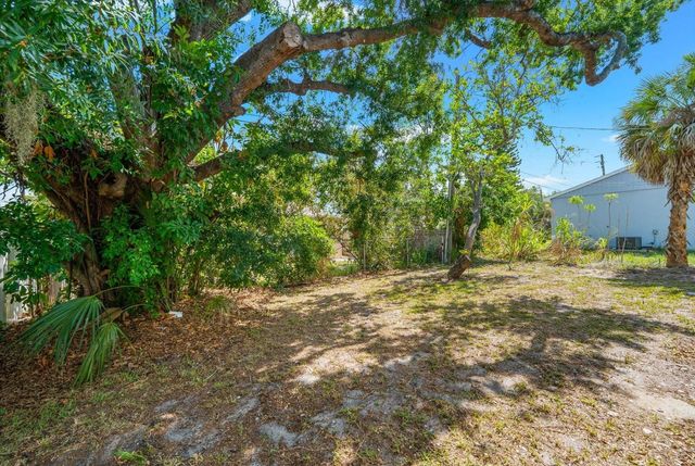 2375 BAHIA VISTA STREET, Sarasota, FL 34239