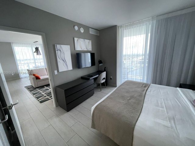 4010 S Ocean Drive R1902, Hollywood, FL 33019