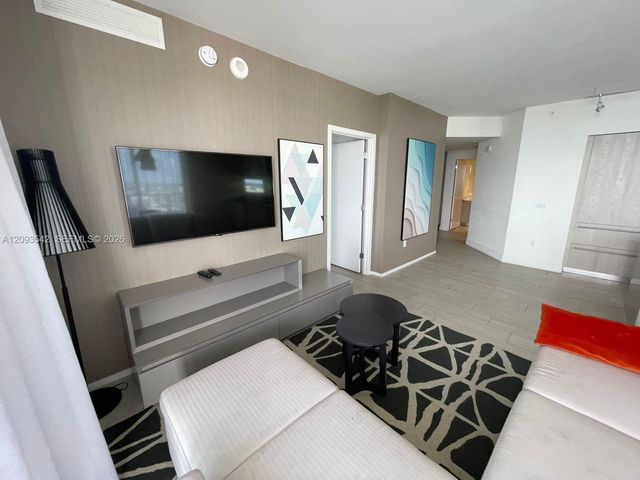 4010 S Ocean Drive R1902, Hollywood, FL 33019