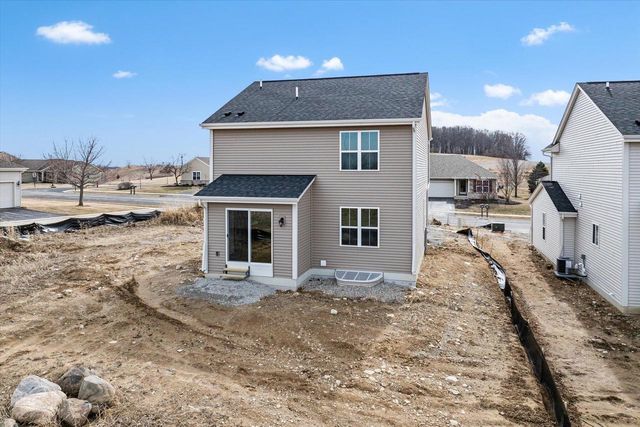 623 Belmont DRIVE, Watertown, WI 53094