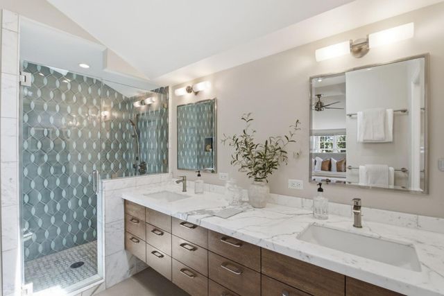 125 Sunnydale Avenue, San Carlos, CA 94070
