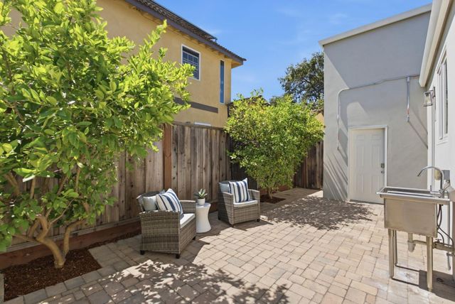 125 Sunnydale Avenue, San Carlos, CA 94070