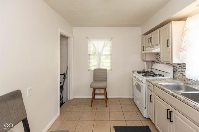 3743 Crescent Avenue, Indianapolis, IN 46208