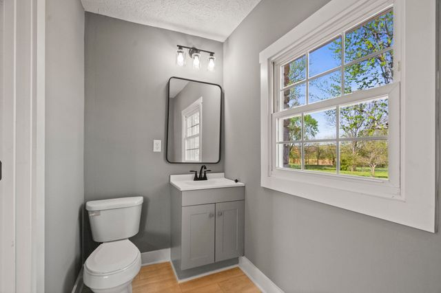 1503 5th Ave, W, Springfield, TN 37172