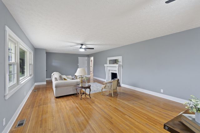 1503 5th Ave, W, Springfield, TN 37172