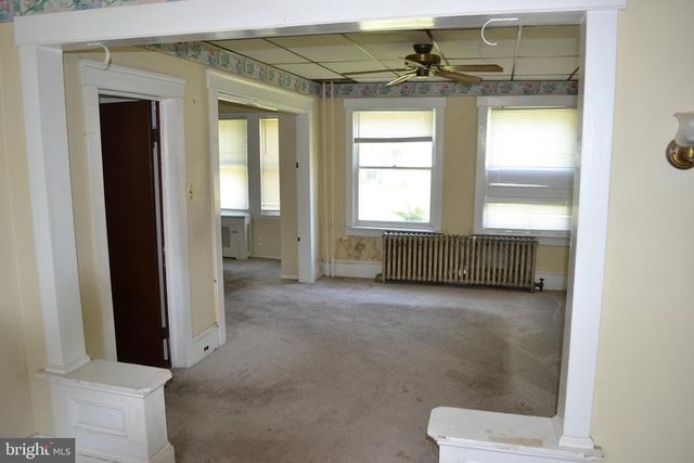 530 PERSHING AVE, Collingdale, PA 19023