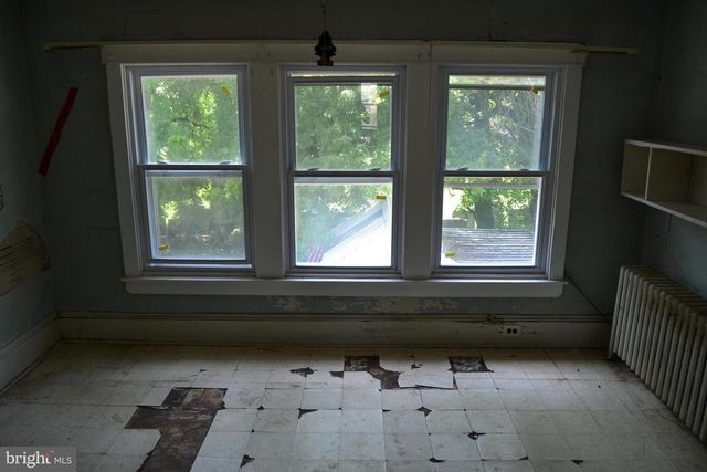 530 PERSHING AVE, Collingdale, PA 19023